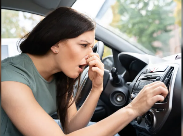 자동차 에어컨 시큼한 냄새 해결방법 3가지 팁