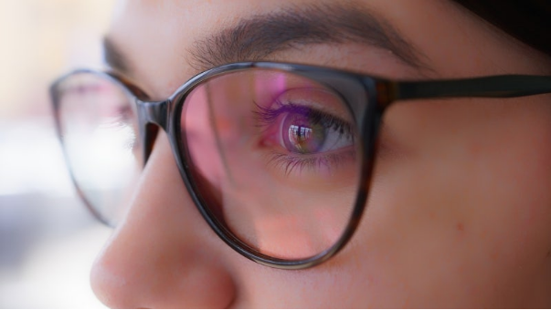 안경 코 눌림 해결방법 3가지 예방 관리 팁 안내 안경 코 눌림 해결방법 3가지 예방 관리 팁 안내